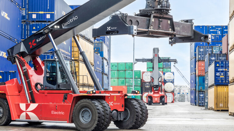 Kalmar orginal reservdelar till reachstackers. 